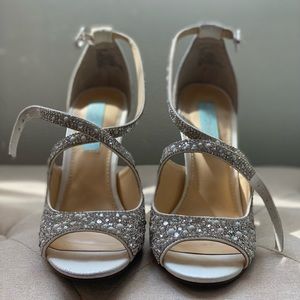 Betsy’s Johnson Sb-Sage Ivory